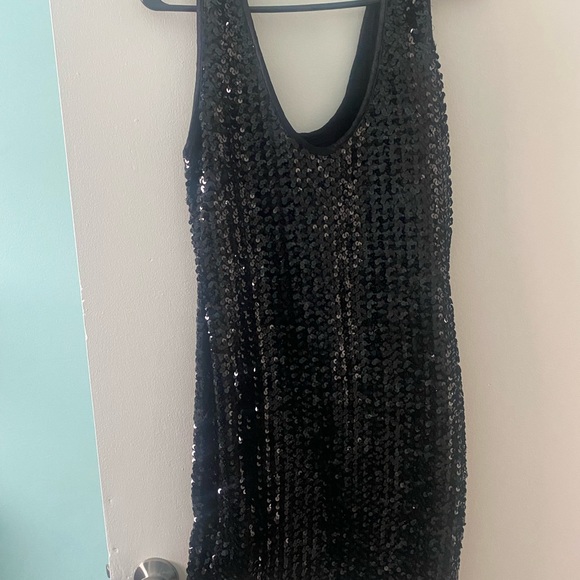 Le Château sequin LBD - Picture 3 of 7